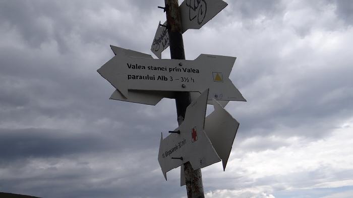 /ciucas/12_triunghi_galben.jpg