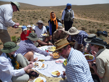 /Valea/desert-lunch.jpg