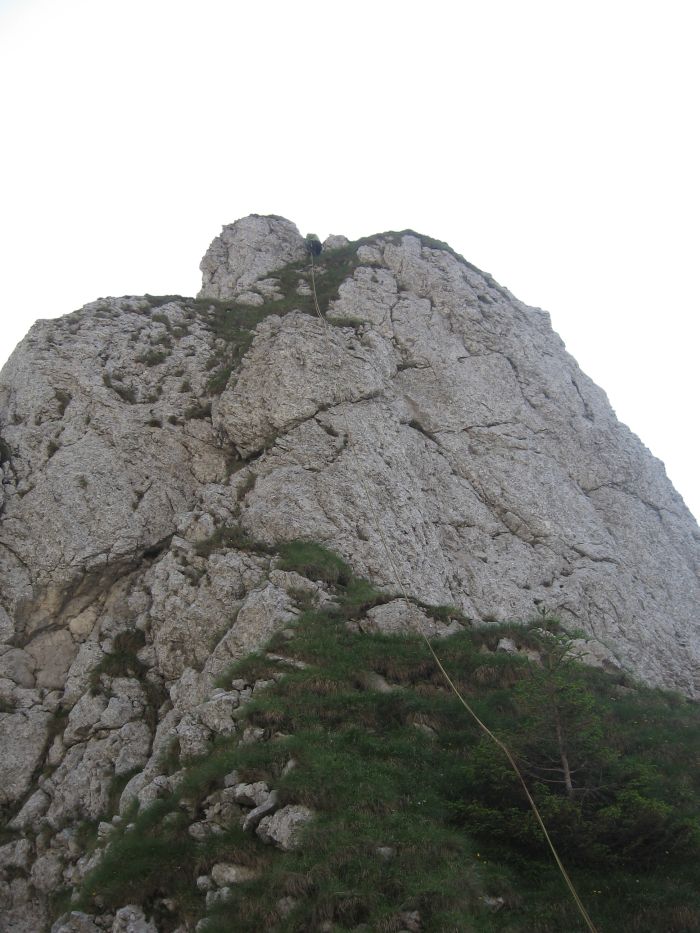 /coarnele/10_rapelul_din_varf.jpg