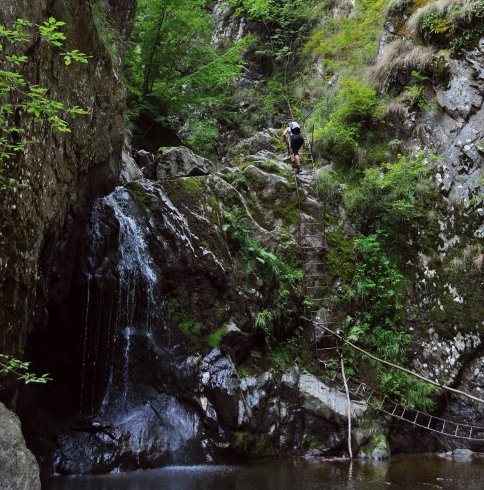 /balaceala/020_pe_la_cascada_4.jpg
