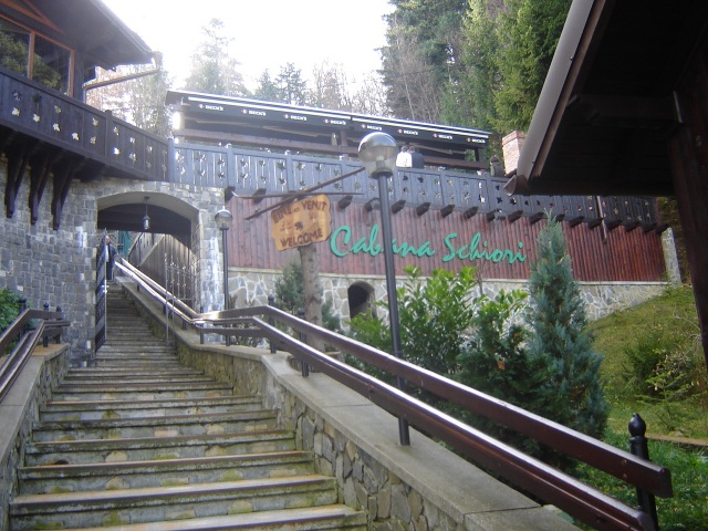 /Bucegi/cabana_schiori1.jpg