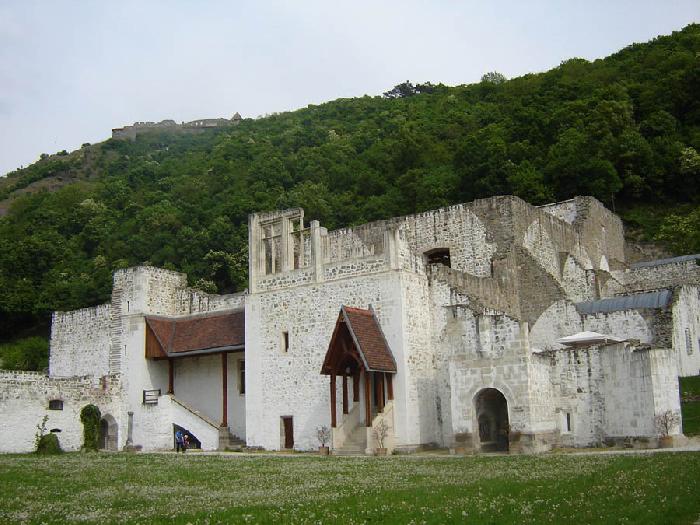 /Visegrad/ruinele_castelului_matias_si_castelul_visegrad_sus_belvedere_incredibila.jpg