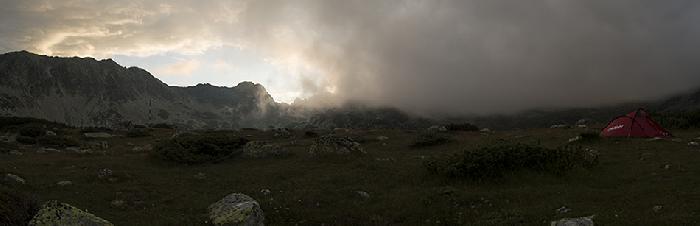 /Meridionali/110_panorama_retezat_15.jpg